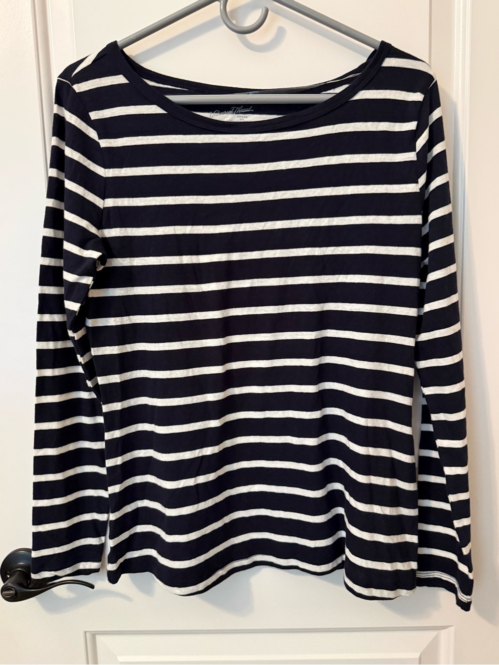 NEW Universal Thread Striped Long Sleeve Tee Trio - Navy, Brown, White MEDIUM - Picture 4 of 8